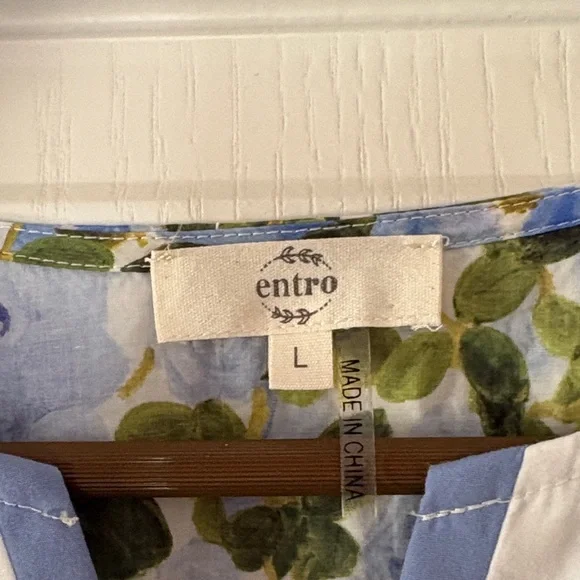 entro Blue Floral Tie-Waist Peplum Top with White Trim - Picture 2 of 6